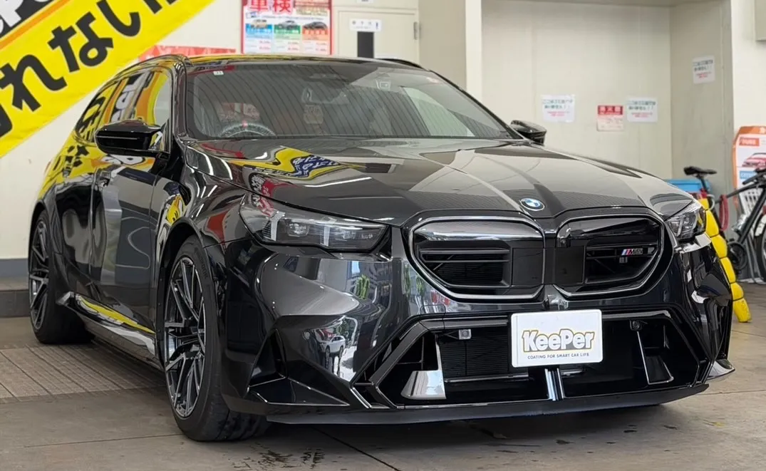 今回施工させて頂いたお車はBMW M5です!✨